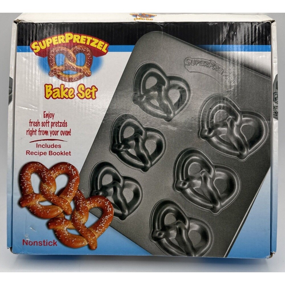 Smart Planet Super Pretzel Bake Set Non Stick Pretzel Pan And Recipes Open Box